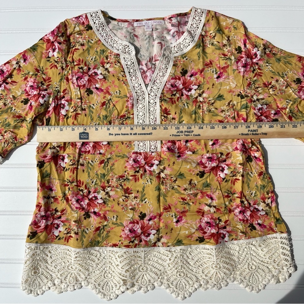 STELLA + GINGER Floral Lace Trim Boho Blouse Size M NWT Mustard Pink Cottagecore - Picture 3 of 6